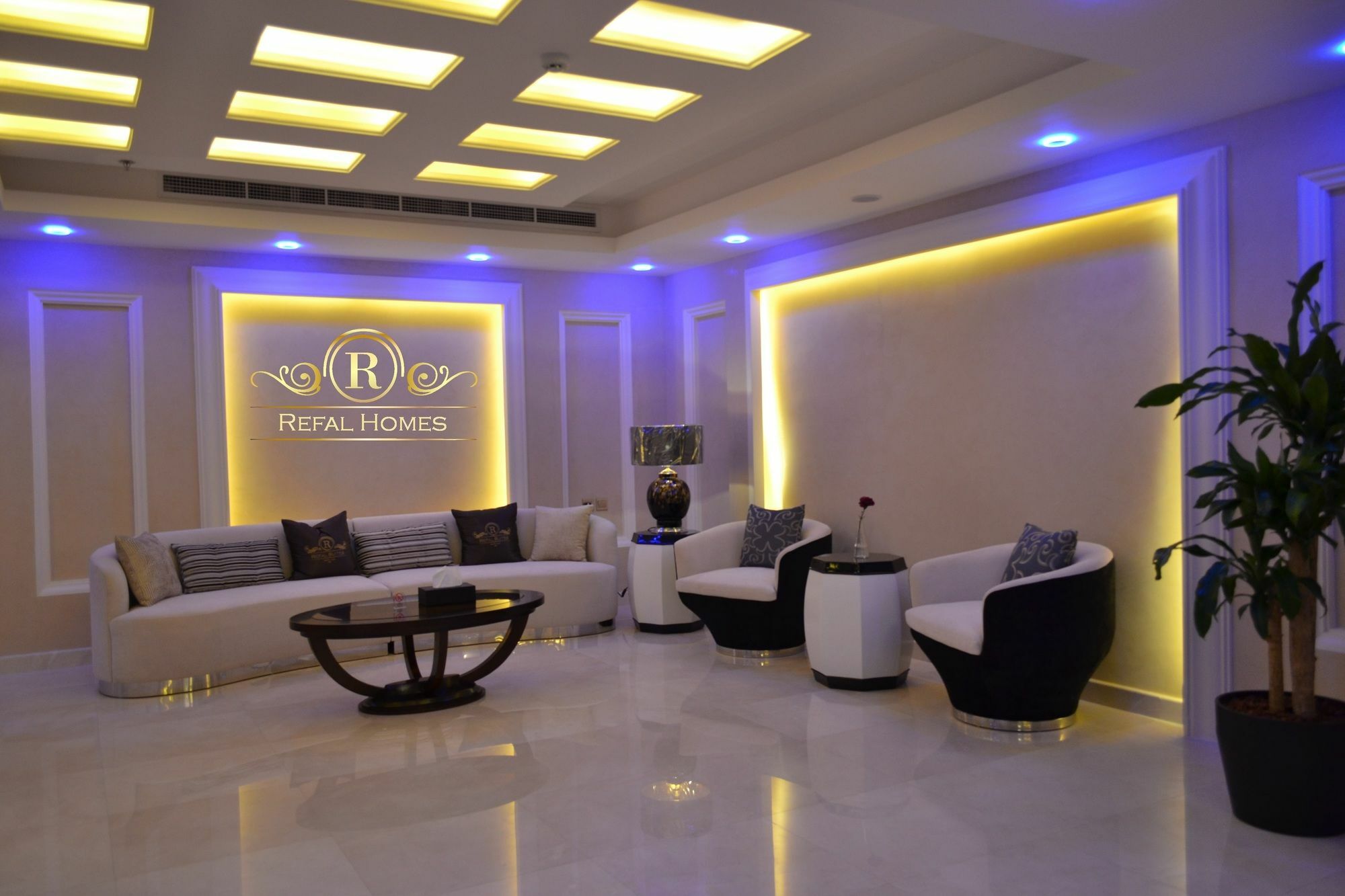 Aparthotel Refal Homes 3*