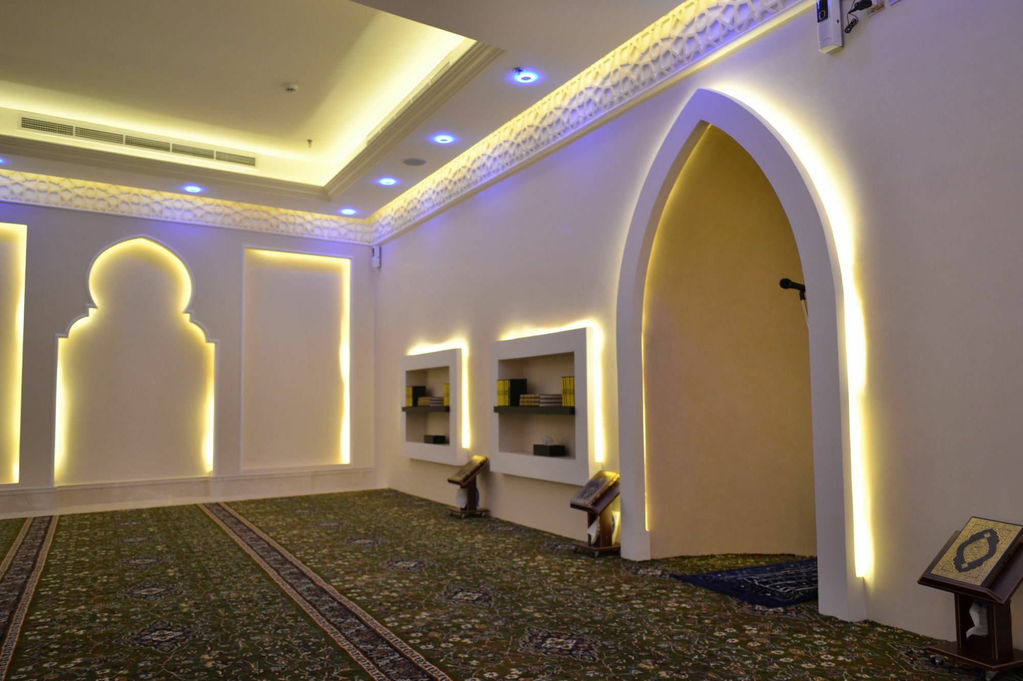 Aparthotel Refal Homes